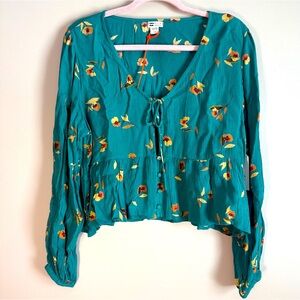 Billabong NWT Long Sleeve Blouse Green Yellow Flowers SZ/Med